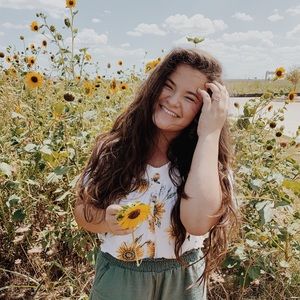 Meet your Posher, Cami